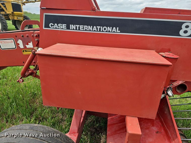 image for item DO7930 1988 Case IH 8530A12 small square baler