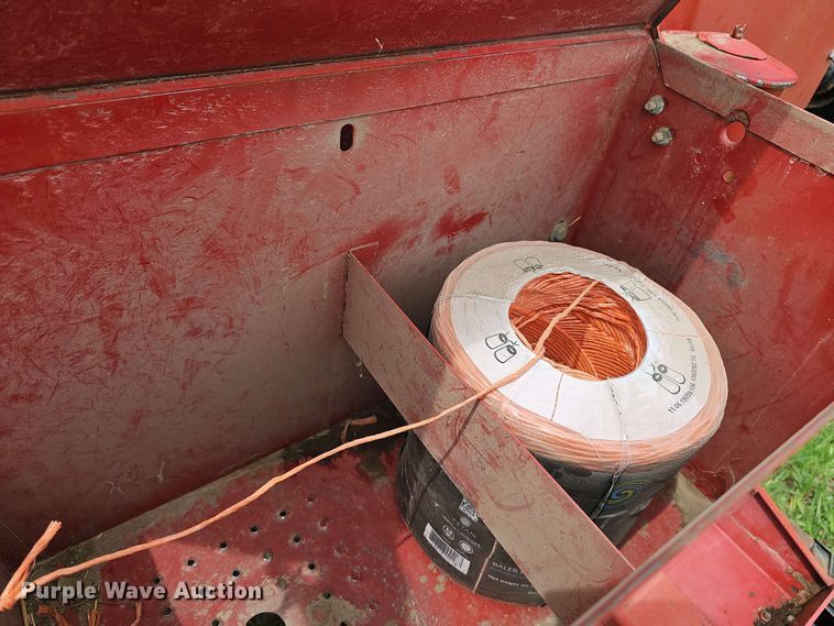 image for item DO7930 1988 Case IH 8530A12 small square baler