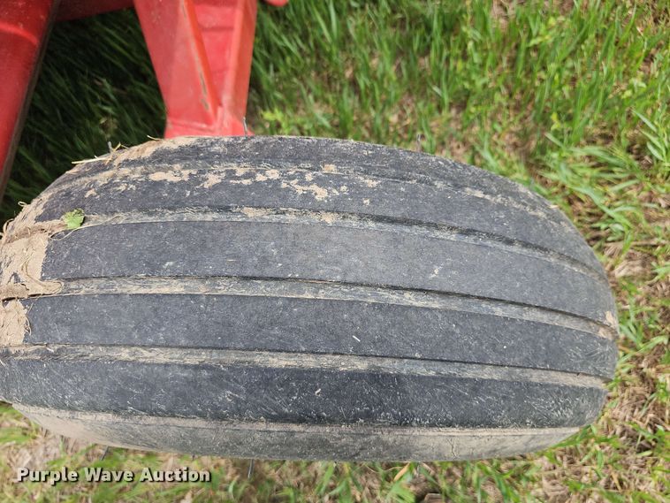 image for item DO7930 1988 Case IH 8530A12 small square baler