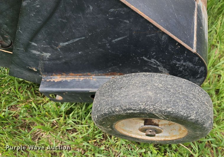 image for item DO7930 1988 Case IH 8530A12 small square baler