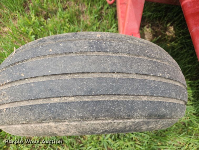 image for item DO7930 1988 Case IH 8530A12 small square baler