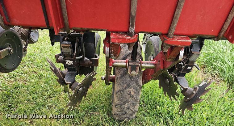 image for item DO7946 Case IH 1200 no-till planter