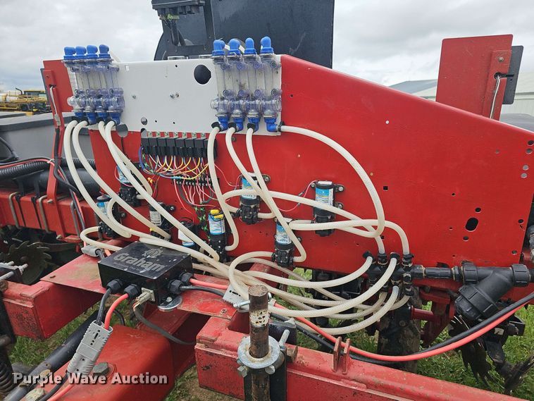 image for item DO7946 Case IH 1200 no-till planter