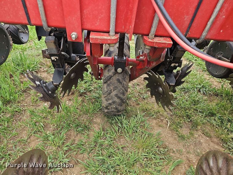 image for item DO7946 Case IH 1200 no-till planter