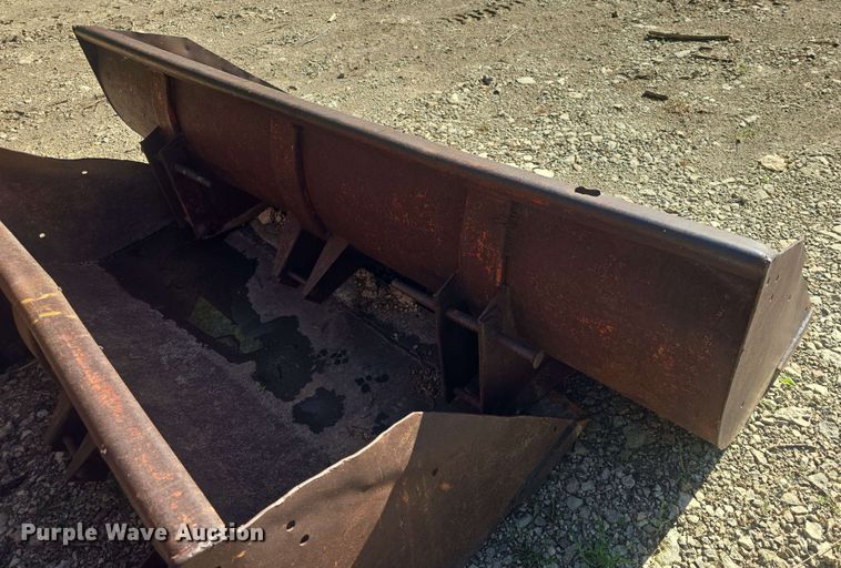 image for item DO7947 1948 International Harvester Farmall M tractor