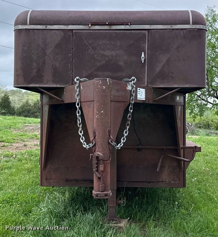 image for item DS4274 1979 Coose livestock trailer