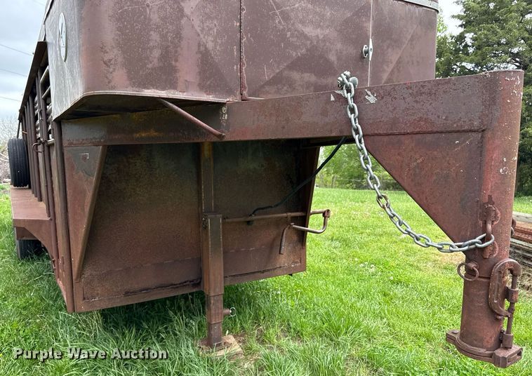 image for item DS4274 1979 Coose livestock trailer