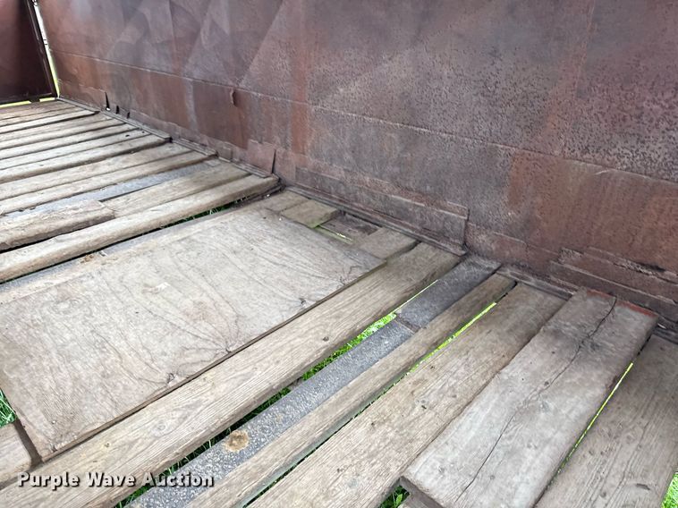 image for item DS4274 1979 Coose livestock trailer