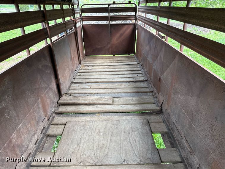image for item DS4274 1979 Coose livestock trailer