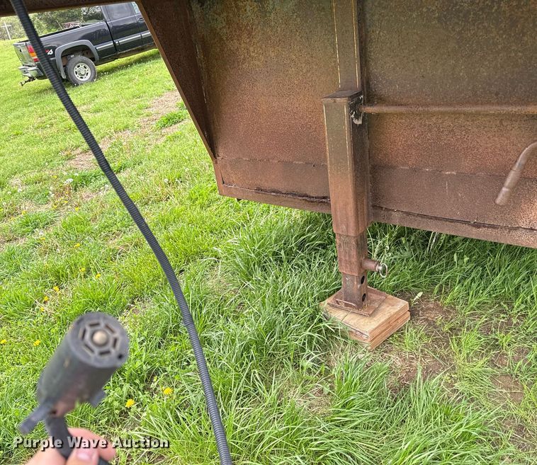 image for item DS4274 1979 Coose livestock trailer