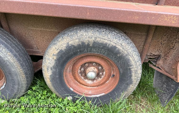 image for item DS4274 1979 Coose livestock trailer