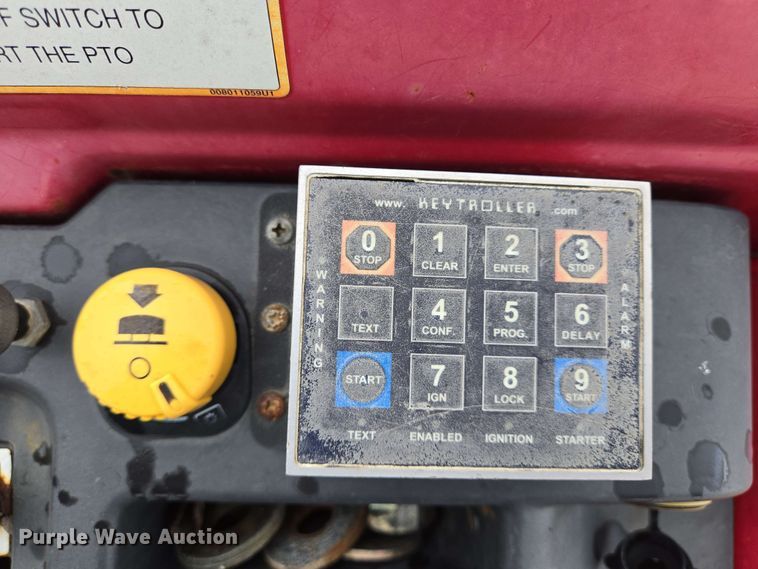 image for item DT4843 Mahindra 6075 PST MFWD tractor