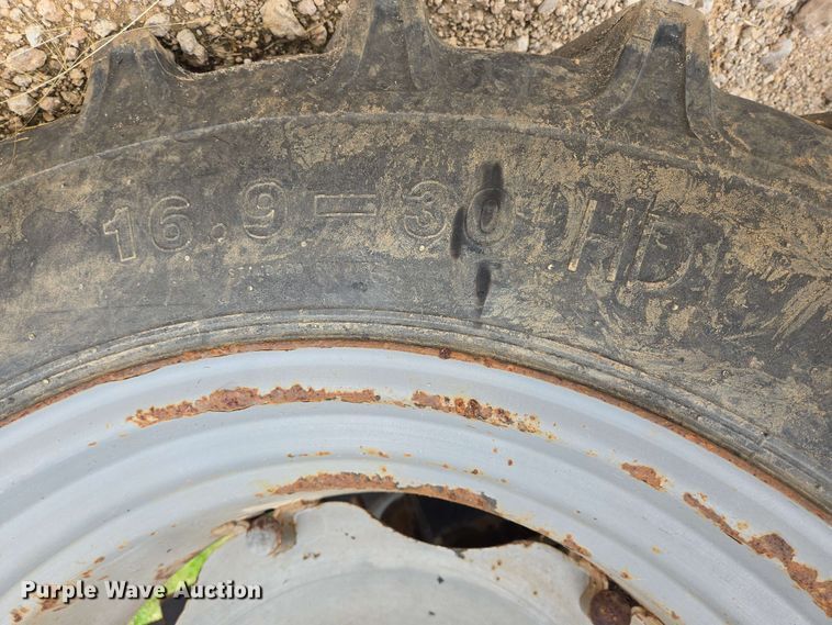 image for item DT4843 Mahindra 6075 PST MFWD tractor