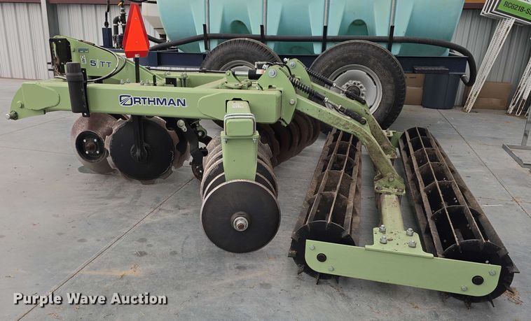 image for item DT6828 Orthman 369202 pivot track tiller