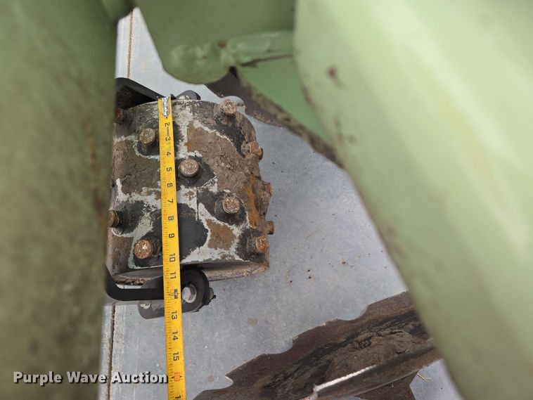 image for item DT6828 Orthman 369202 pivot track tiller