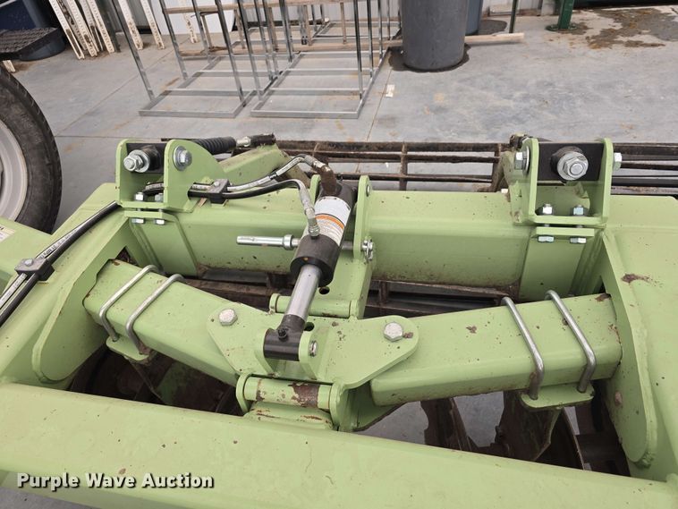 image for item DT6828 Orthman 369202 pivot track tiller