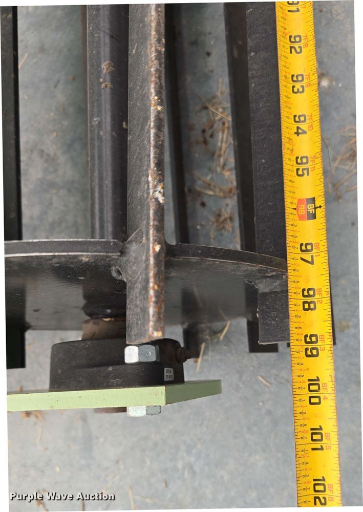 image for item DT6828 Orthman 369202 pivot track tiller