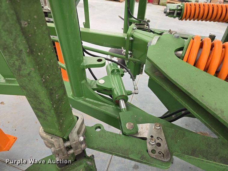 image for item DT6829 2021 Amazone Ceus 6000-2TX mulch finisher