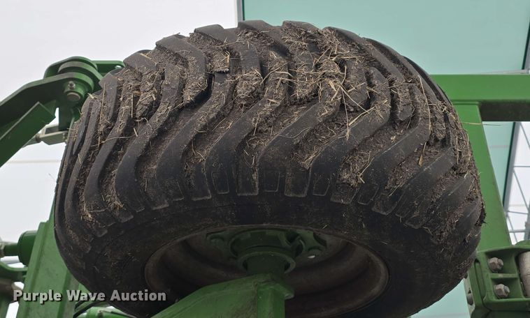 image for item DT6829 2021 Amazone Ceus 6000-2TX mulch finisher