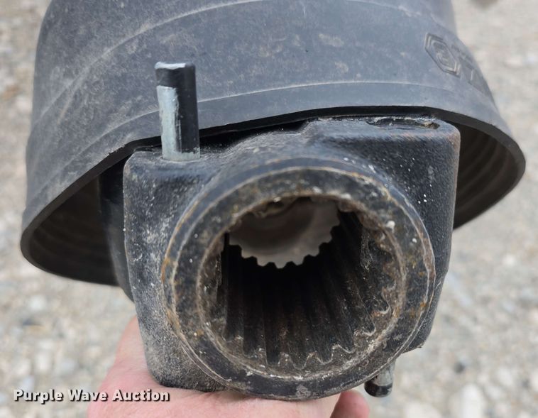 image for item DT6830 2022 Walkabout Mother Bins WMB 4000+ Eastern Grey grain cart