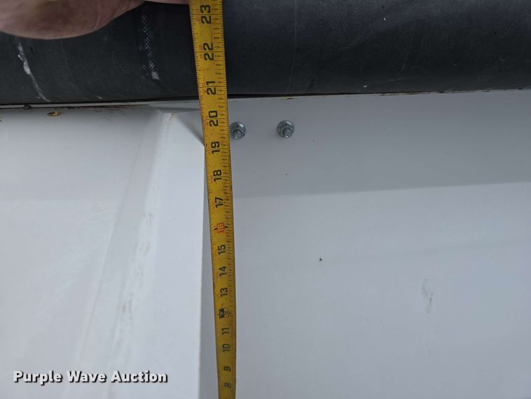 image for item DT6830 2022 Walkabout Mother Bins WMB 4000+ Eastern Grey grain cart