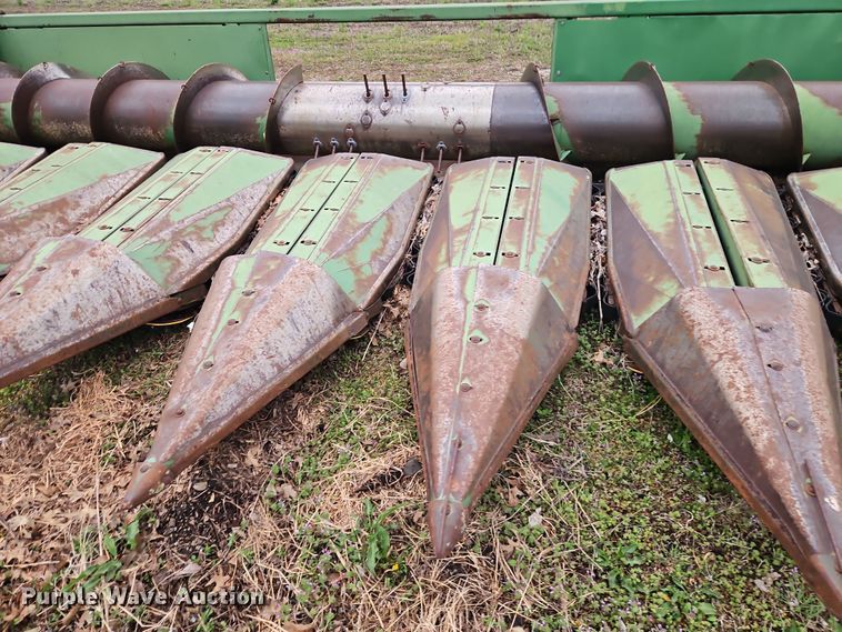 image for item DT7702 John Deere 853A all-crop head