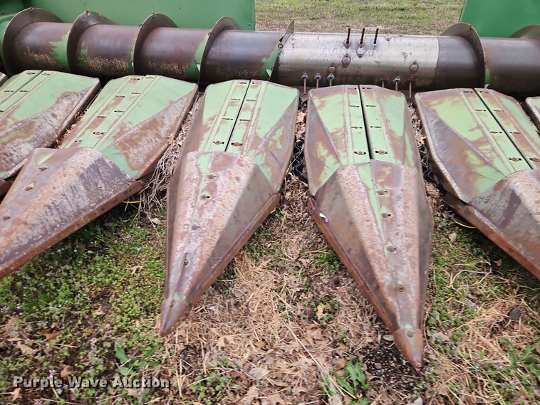 image for item DT7702 John Deere 853A all-crop head