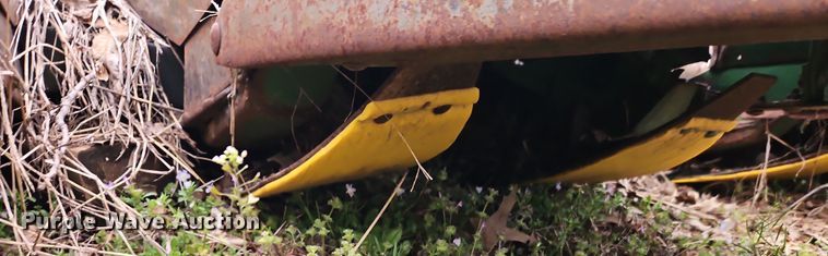 image for item DT7702 John Deere 853A all-crop head