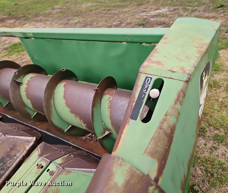 image for item DT7702 John Deere 853A all-crop head