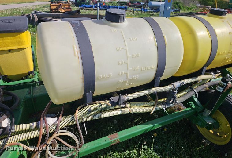 image for item DT7747 John Deere planter