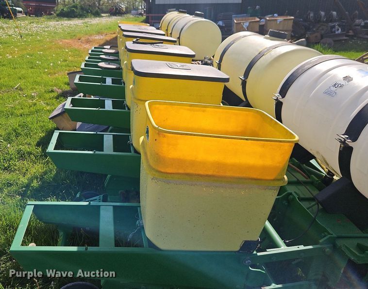 image for item DT7747 John Deere planter