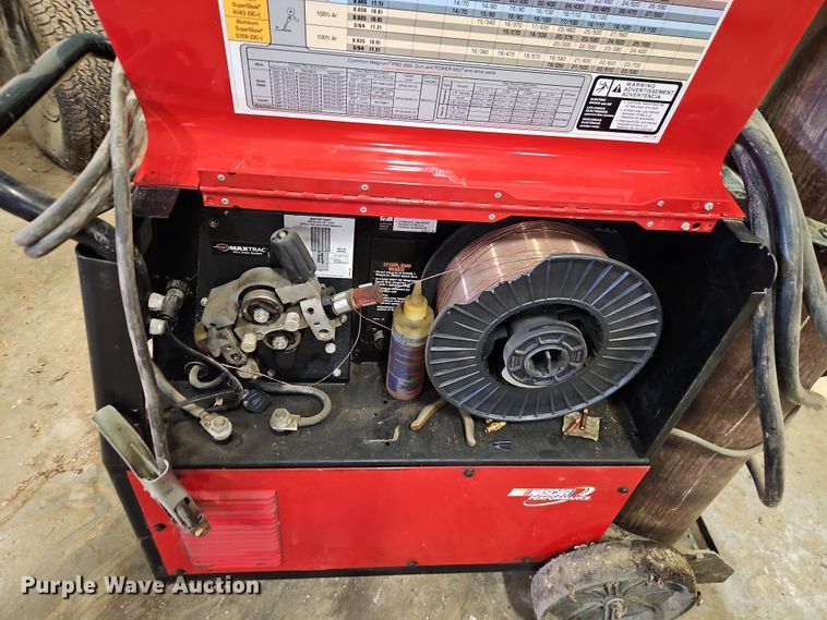 image for item DT7749 Lincoln Power Mig 256 welder