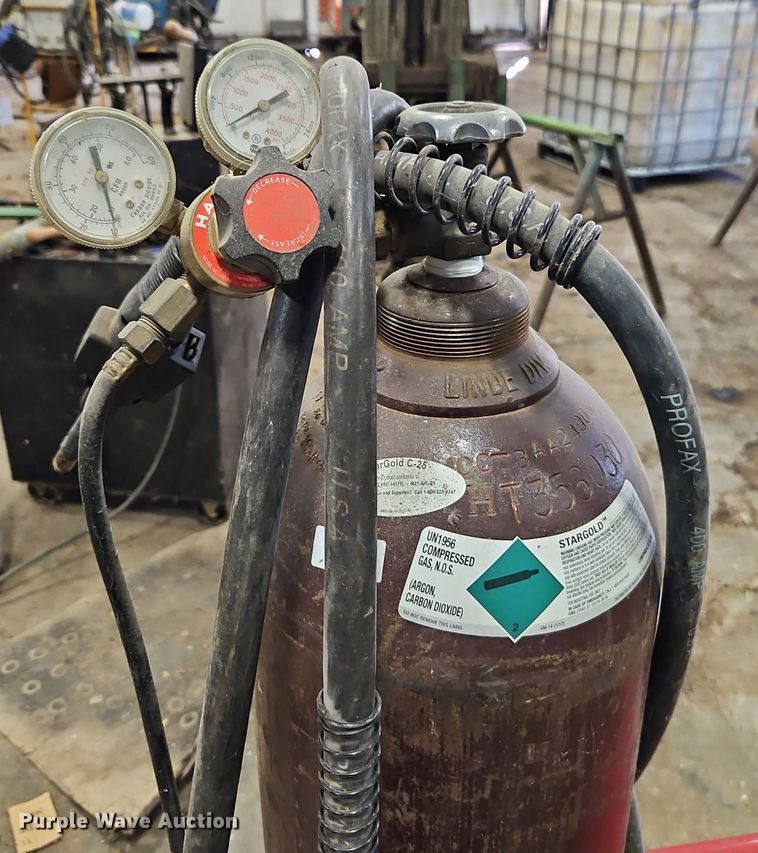 image for item DT7749 Lincoln Power Mig 256 welder