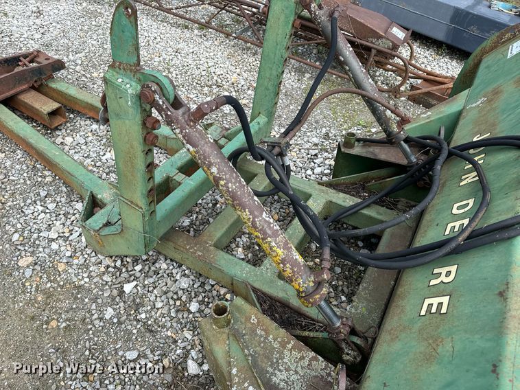 image for item DV1958 John Deere 00534 9' W blade