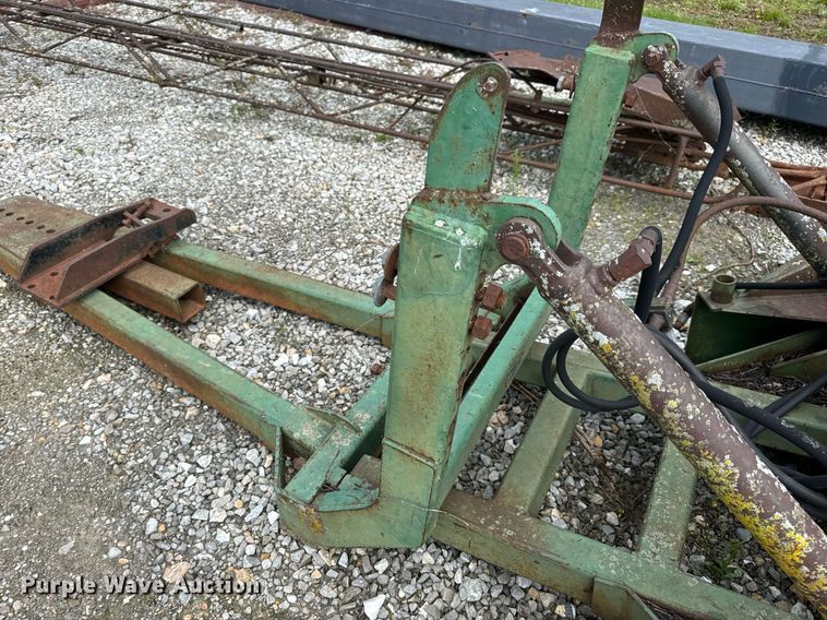 image for item DV1958 John Deere 00534 9' W blade