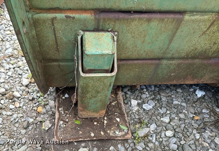 image for item DV1958 John Deere 00534 9' W blade