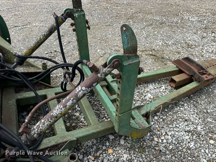 image for item DV1958 John Deere 00534 9' W blade