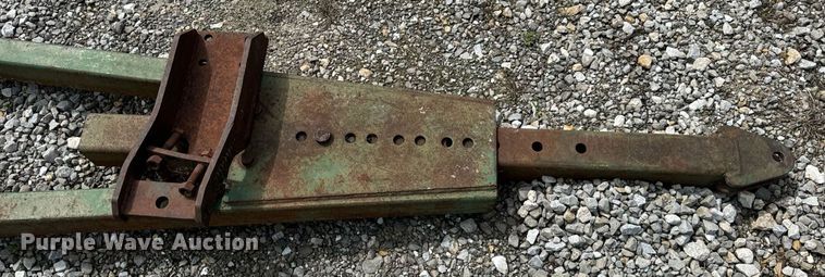 image for item DV1958 John Deere 00534 9' W blade