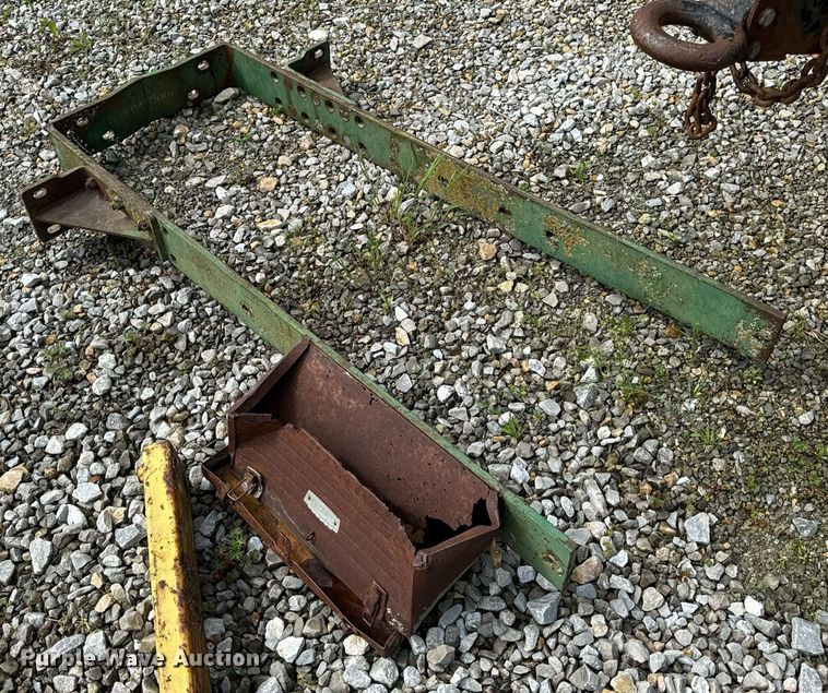 image for item DV1958 John Deere 00534 9' W blade