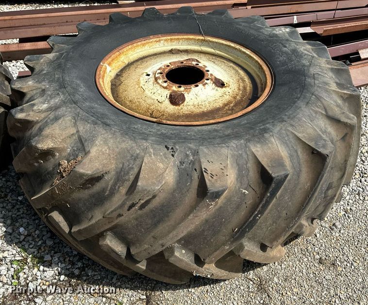 image for item DV1959 (2) 24.5-32 tires and wheels