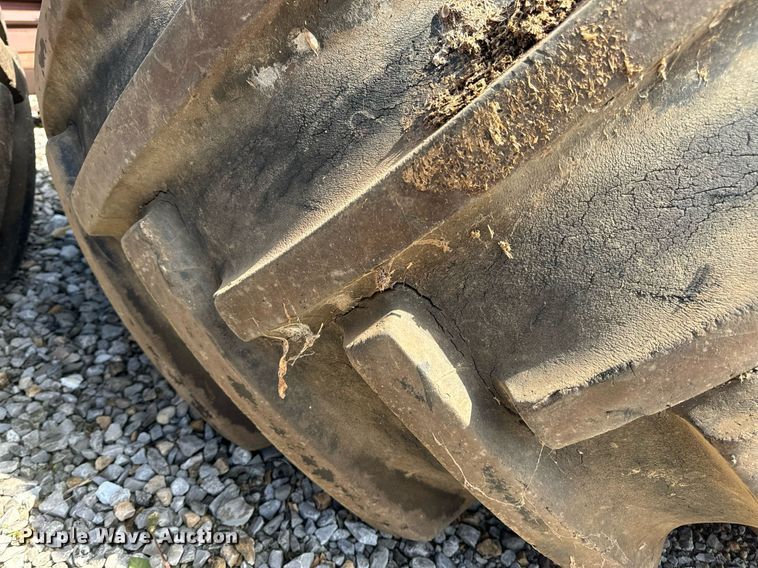 image for item DV1959 (2) 24.5-32 tires and wheels