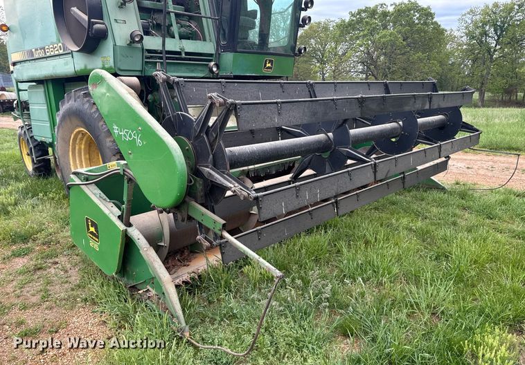 image for item DV4004 1981 John Deere 6620 Turbo combine