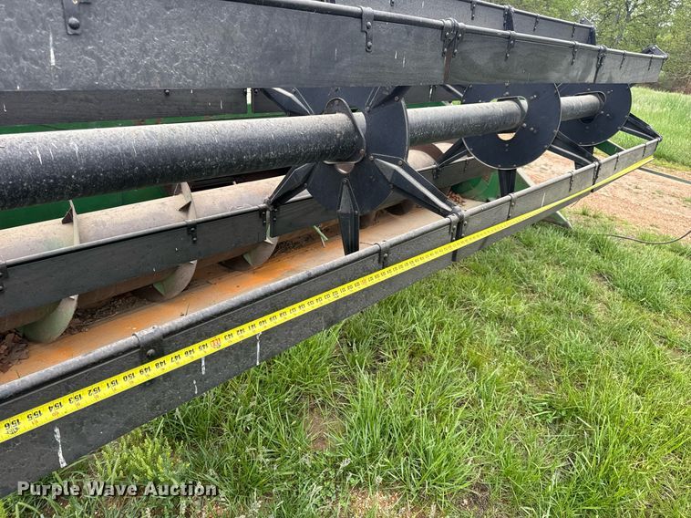 image for item DV4004 1981 John Deere 6620 Turbo combine