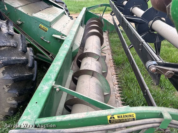 image for item DV4004 1981 John Deere 6620 Turbo combine