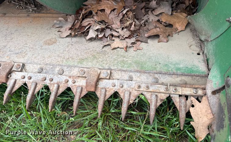 image for item DV4004 1981 John Deere 6620 Turbo combine