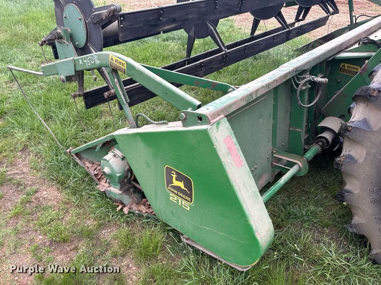 image for item DV4004 1981 John Deere 6620 Turbo combine