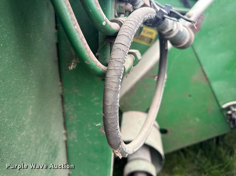 image for item DV4004 1981 John Deere 6620 Turbo combine