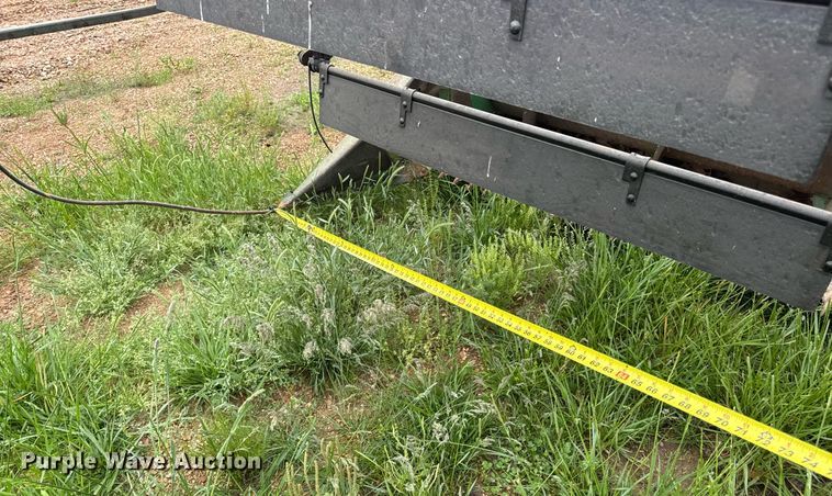 image for item DV4004 1981 John Deere 6620 Turbo combine