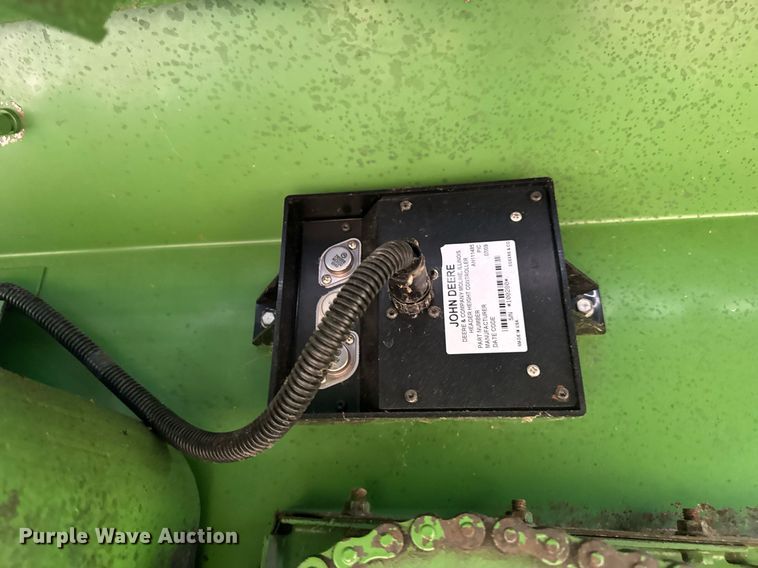 image for item DV4004 1981 John Deere 6620 Turbo combine