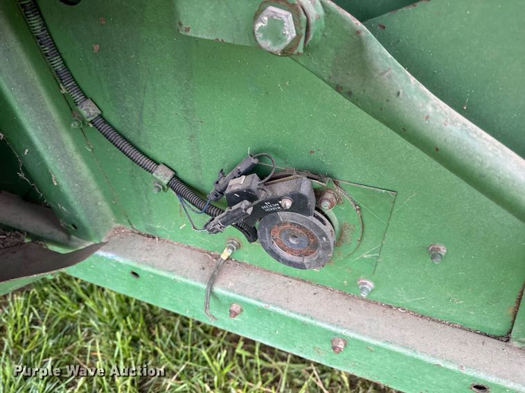 image for item DV4004 1981 John Deere 6620 Turbo combine